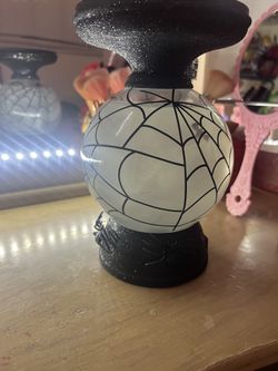 Bath & body Works Halloween candle holder