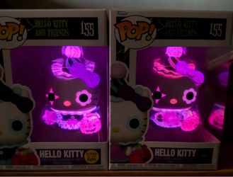 Funko Pop Sanrio Hello Kitty & Friends Hello Kitty Spooky #155 Glow CHASE Bundle