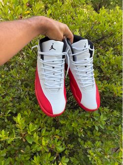 Jordan 12 cherry’s size 10 120$ used