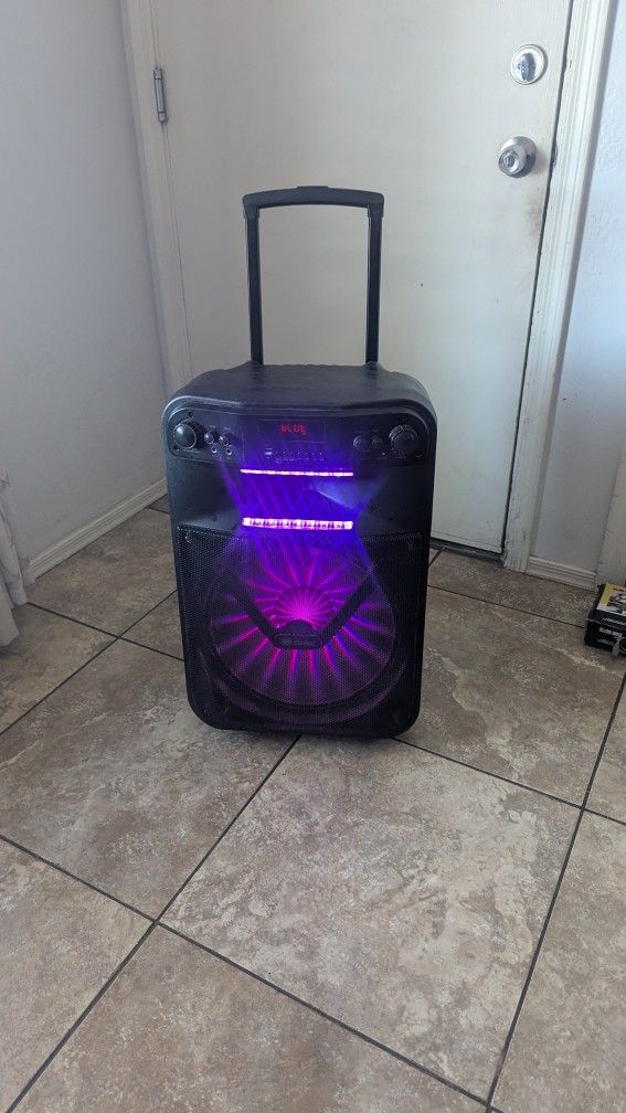 I Rocker Bluetooth Speaker Usb Aux $140