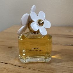 DAISY MARC JACOBS
