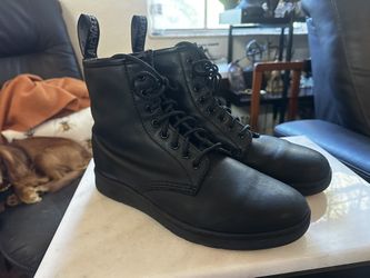 Dr Martens Black Newton Bts Temperley size 9