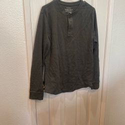 Sweatshirt Size M $3