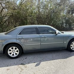 2008 Chrysler 300