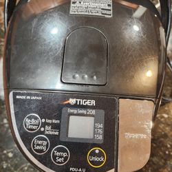 Tiger PDU-A30U-K Electric Hot Water Boiler and Warmer, Stainless Black, 3-Liter
