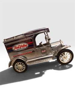 ERTL 1913 Ford Model T True Value Hardware Store Truck #19 Piggy Bank