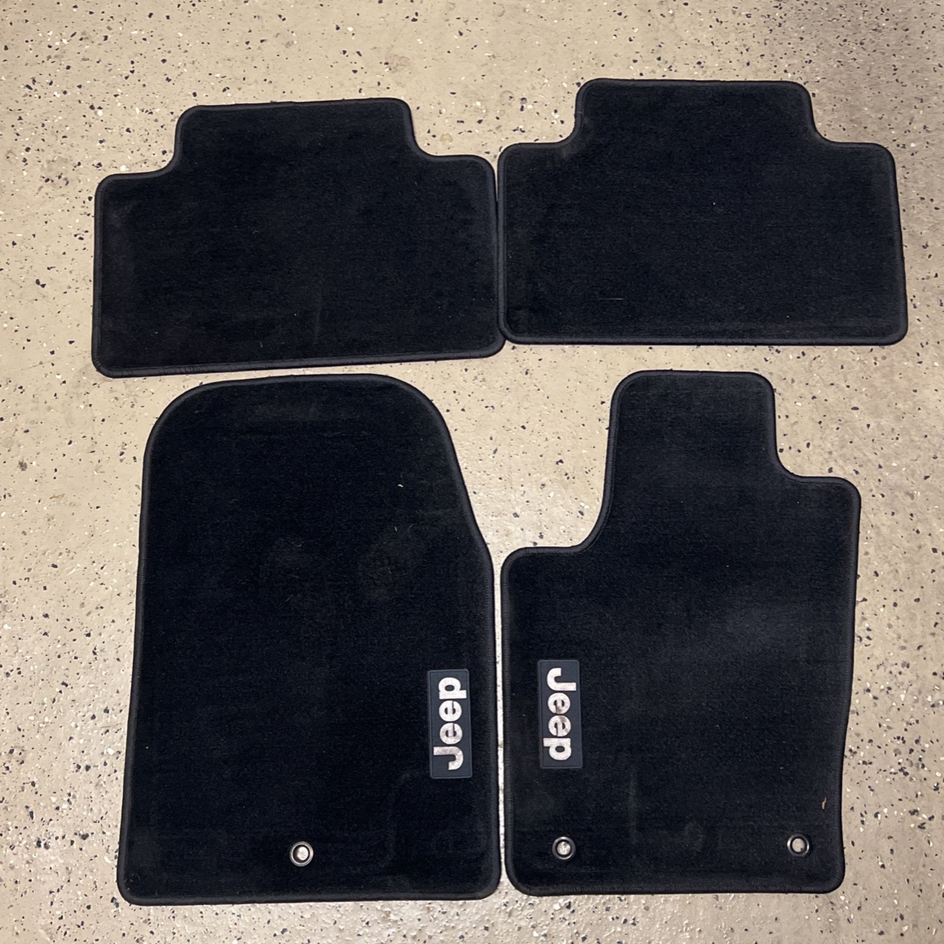 Jeep Grand Cherokee Floor Mats