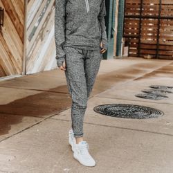 OUTDOOR VOICES Grey Drawstring Waistband High Rise CloudKnit Jogger Sweatpants