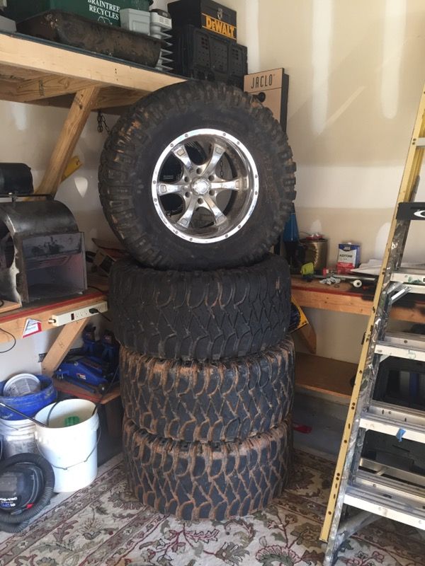 Mickey Thompson Baja mud tires 375/60r18 (36in tall 15.50 wide)