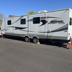2010 Crossroads Sunset Trails 28 Ft RV