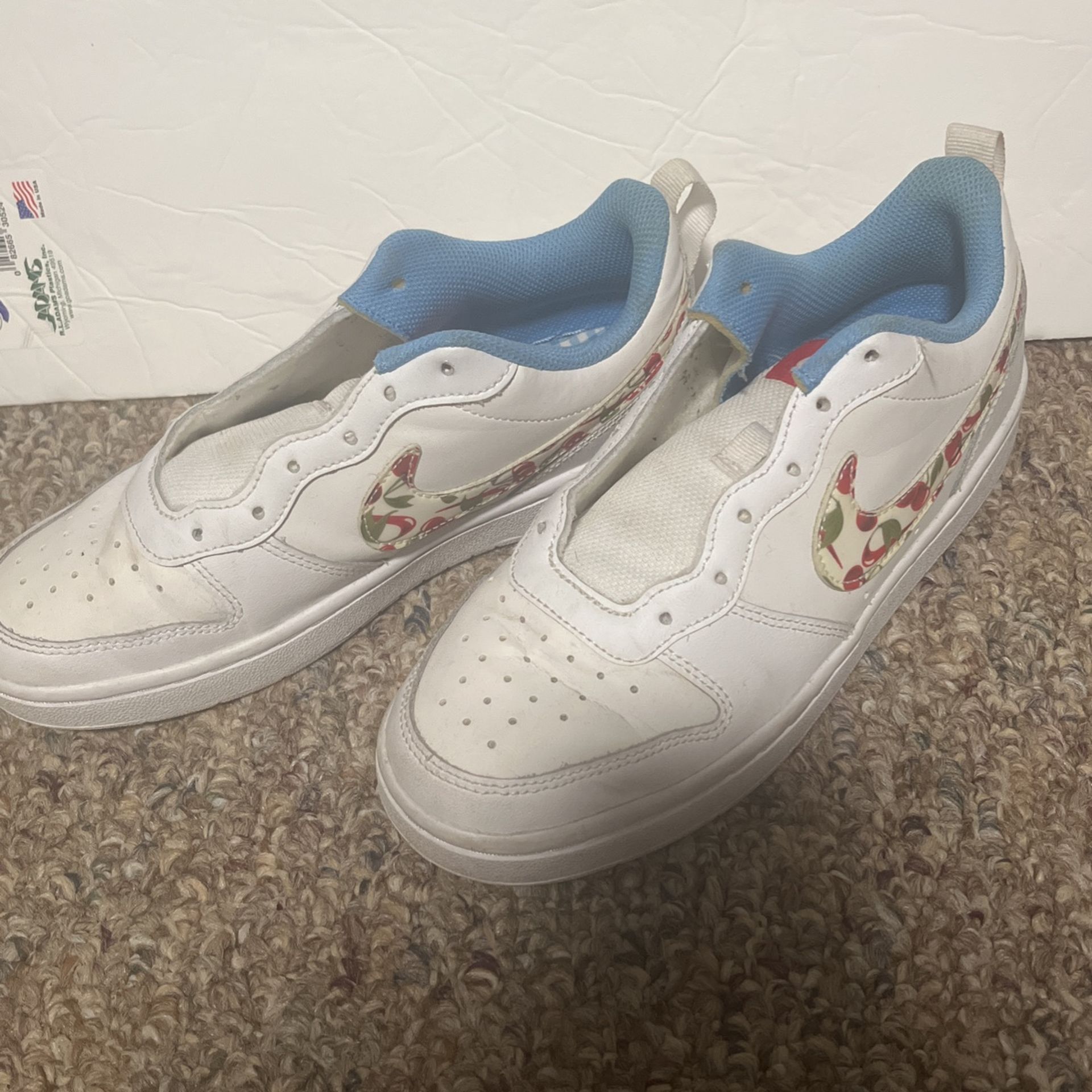 Nike Sneakers