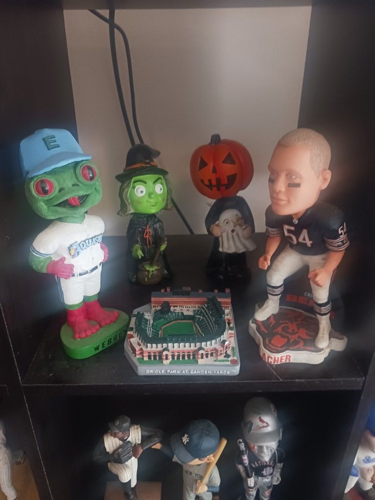 Witch and Pumpkin Bobblehead