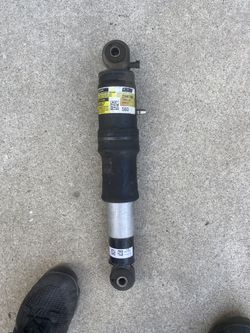 Oem rear air shock Escalade 07-14