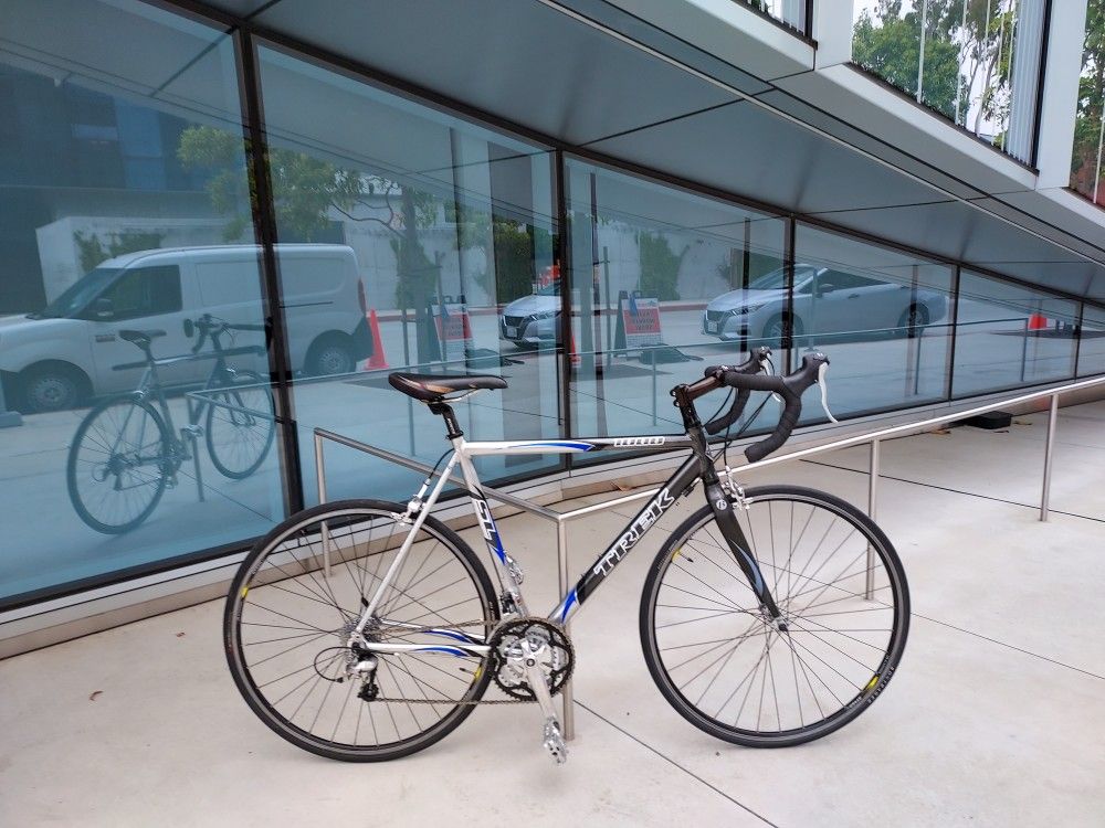 Trek 1000 Road Bike