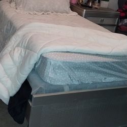 Twin Bedroom Set