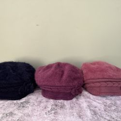 Women’s Fluffy Hat With Soft Brim