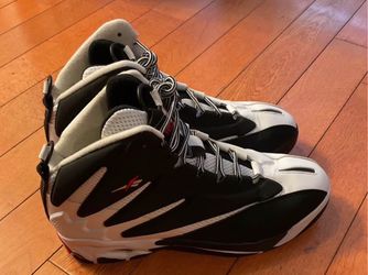 Mens Shoes (5 pair total) Jordan’s, Grant Hill, Nick Van Exel, Fila, Reebok, Nike