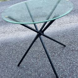 Round Glass Top Table 