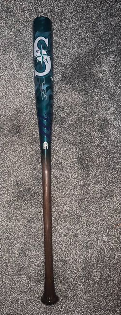 Signed Seattle Mariners Camo Baseball Bat Julio Rodriguez
