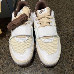 Nike Zoom Field Jaxx - Travis Scott Light Chocolate