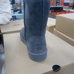 UGG BOOTS!!!!
