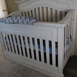Baby Crib 