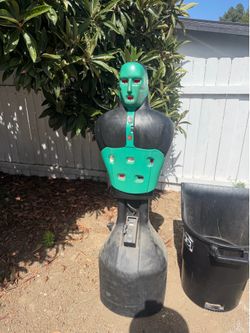 Freestanding Punching / Training Dummy – $100 Heavy-duty freestanding punching dummy for sale. Great for boxing practice, workouts, cardio, or stress