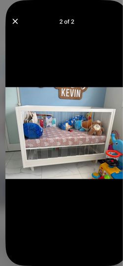 Acrylic crib pottery barn / cuna de acrylico
