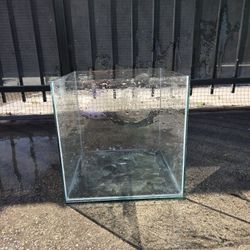 Rimless Aquarium Tank ~7.5gallons