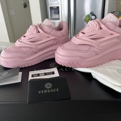 Brand New With Defect ( See Description) Versace Pink Odissea Sneakers 8/38 