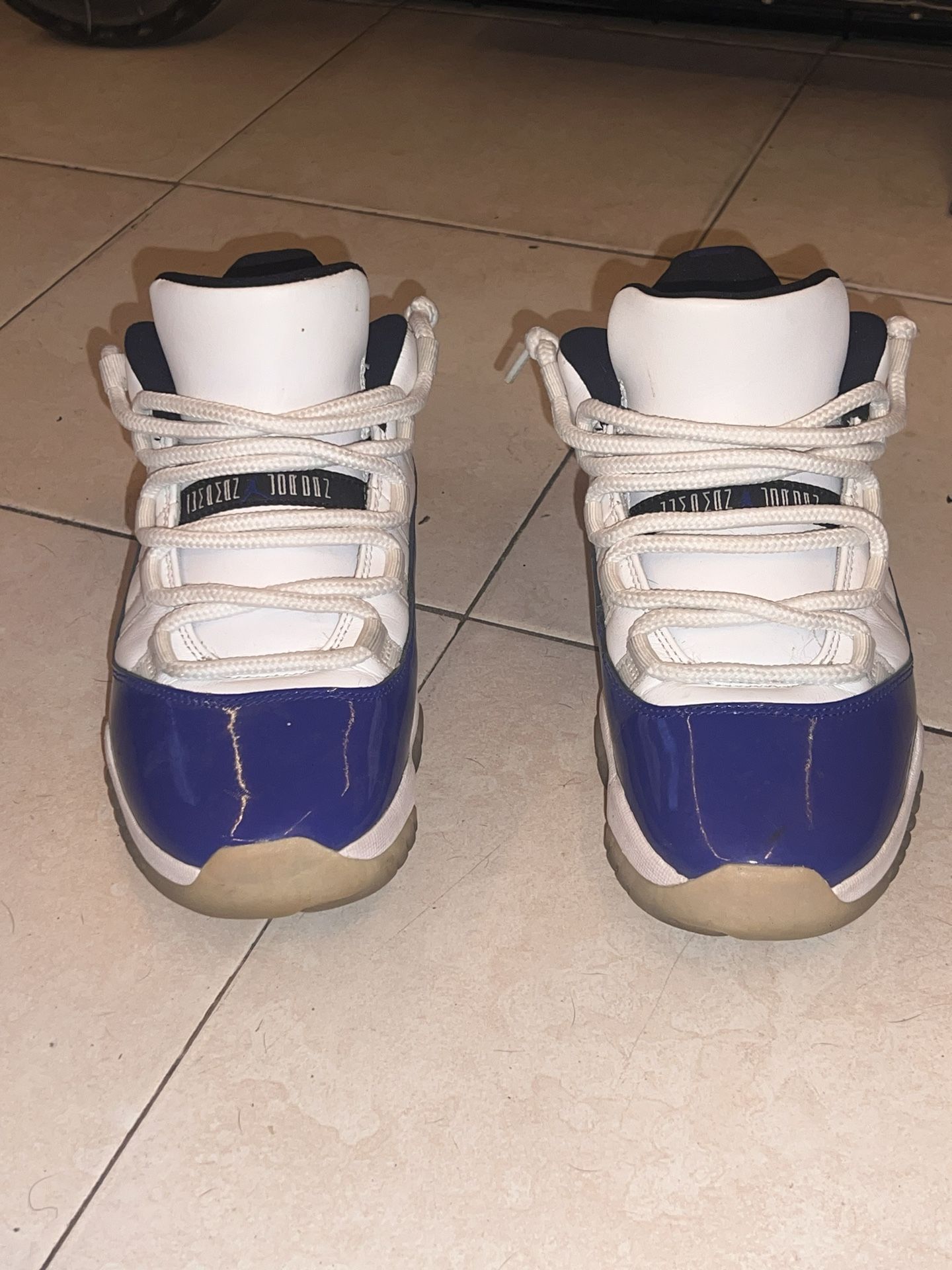 JORDAN 11 RETRO LOW WHITE CONCORD (WOMENS)