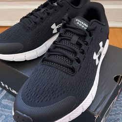Under Armour Men's Charged Rogue 2 Running Shoe