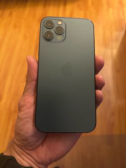 Iphone 12 Pro 128gb unlocked cracked screen
