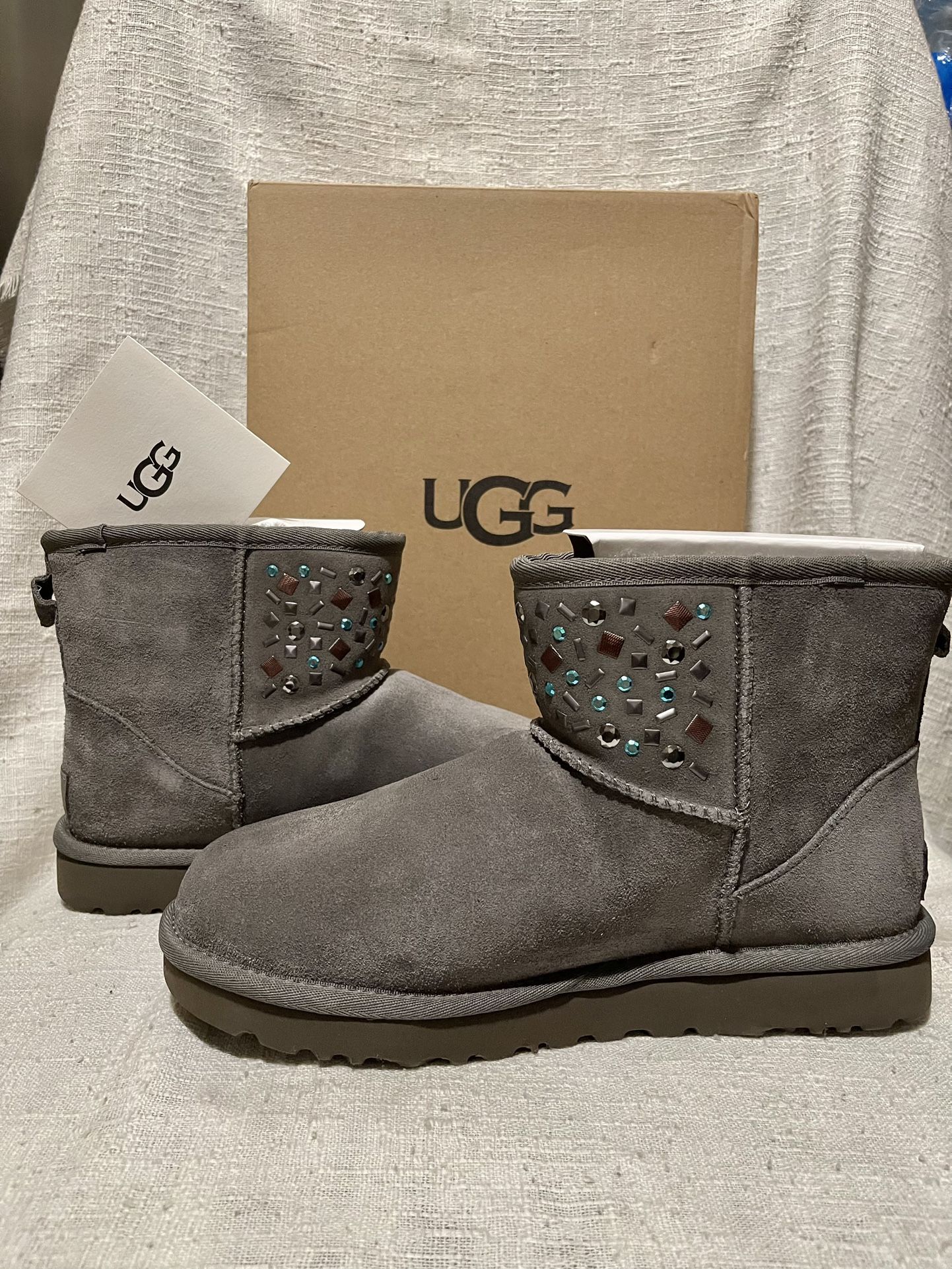 New Ugg Woman’s Size 11 Classic Mini ll Color Gray Authentic 100%