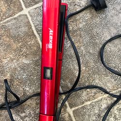 Alexis Hair Straightener