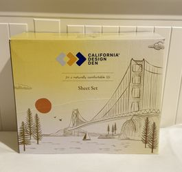 New White Califórnia Design Den Sheet Set, King Size. The Flat Sheet Is Missing. 400 Thread Count. 100% Long Staple Cotton Sateen Weave