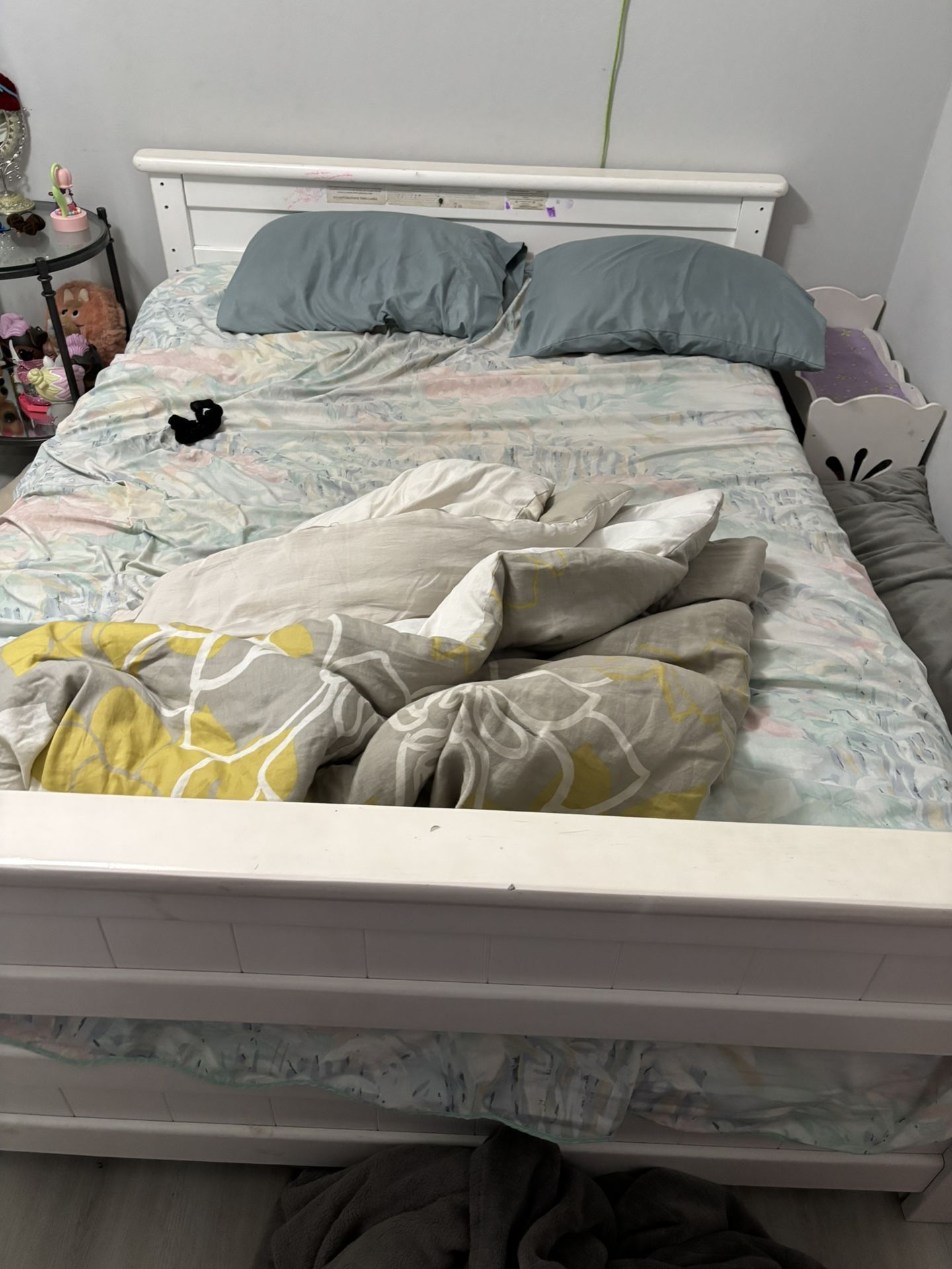 Wooden Bed Frame with Slats - Full Size