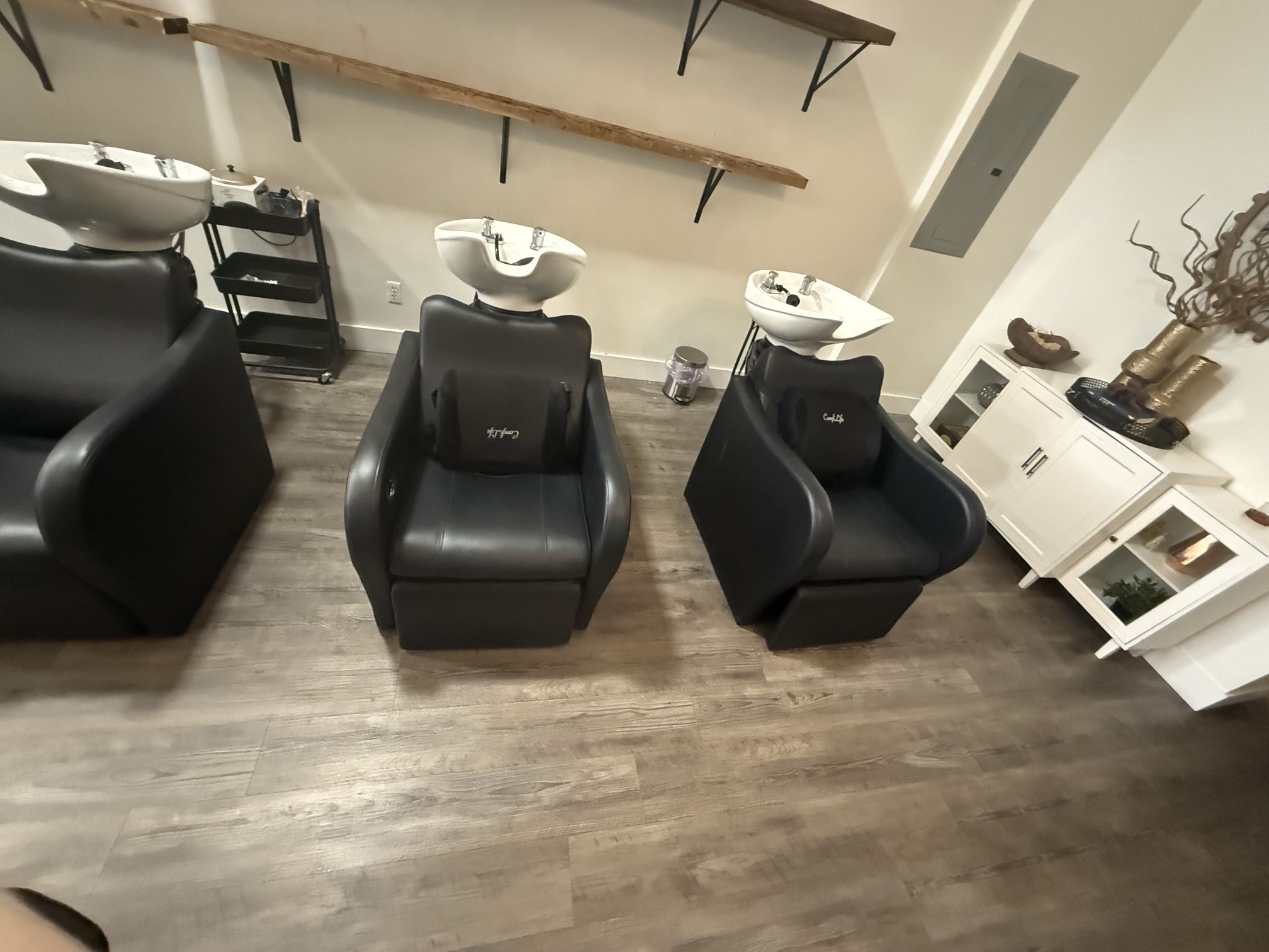 Salon Chairs And Hair Bowls