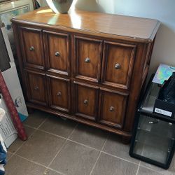 Elegant Filing Cabinet 