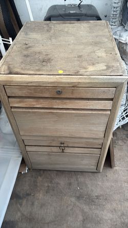 File cabinet