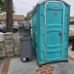 Porta Potties 