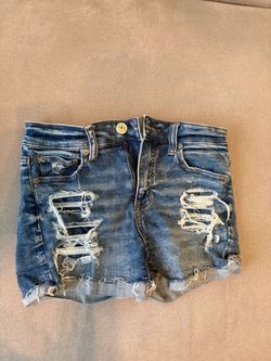 american eagle shorts, US 2-4 size