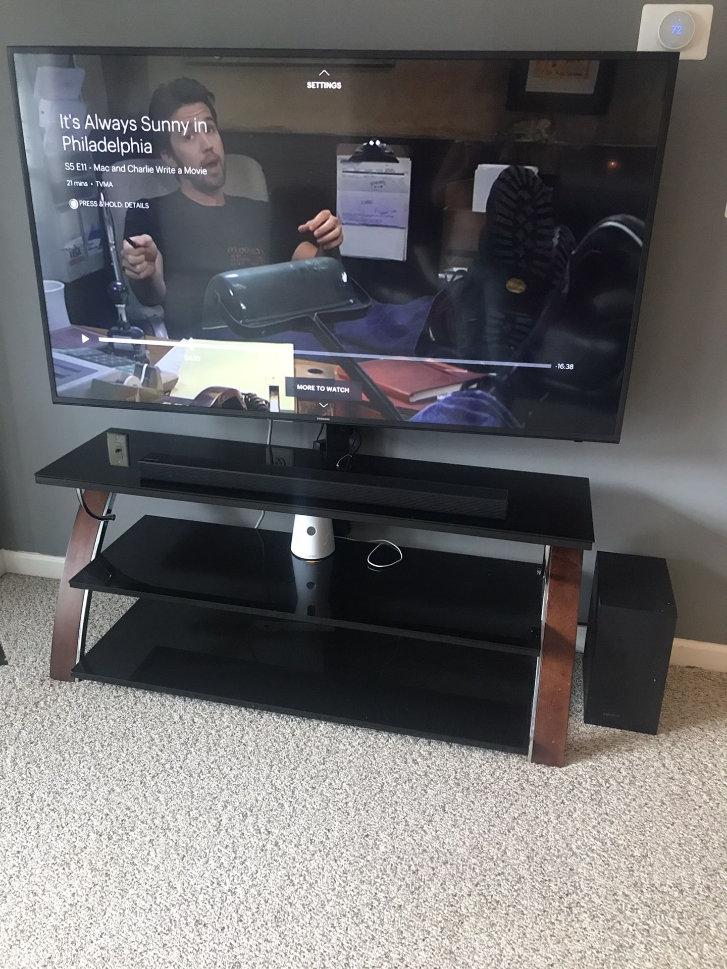 Swivel TV stand/mount