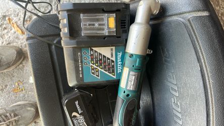 Makita BTL063 18V cordless angle impact driver.