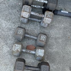 DUMBBELLS 