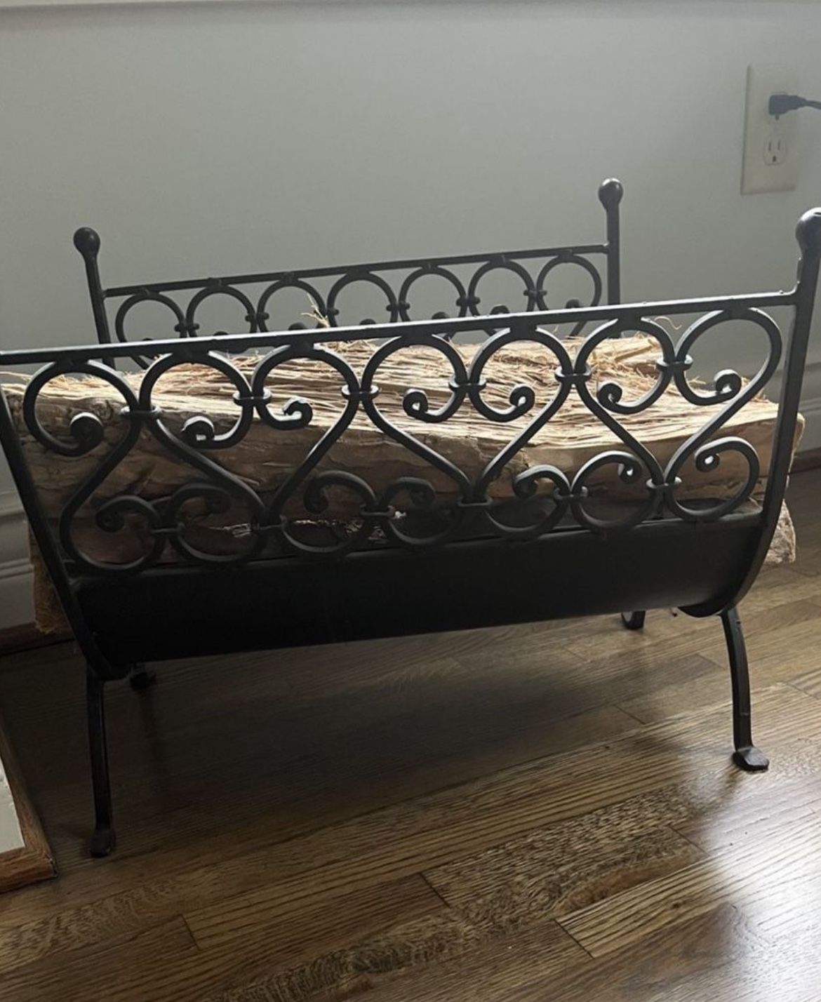 POTTERY BARN WROUGHT IRON FIREPLACE WOOD RACK HOLDER BIN LOG BASKET - STURDY!