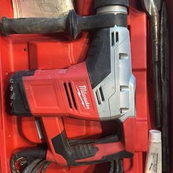 Milwaukee Rotary Hammer 