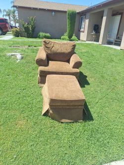 Otto man couch good conditions
