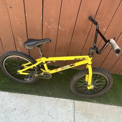 GT BMX BIKE 