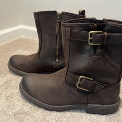 Ugg Boot 12